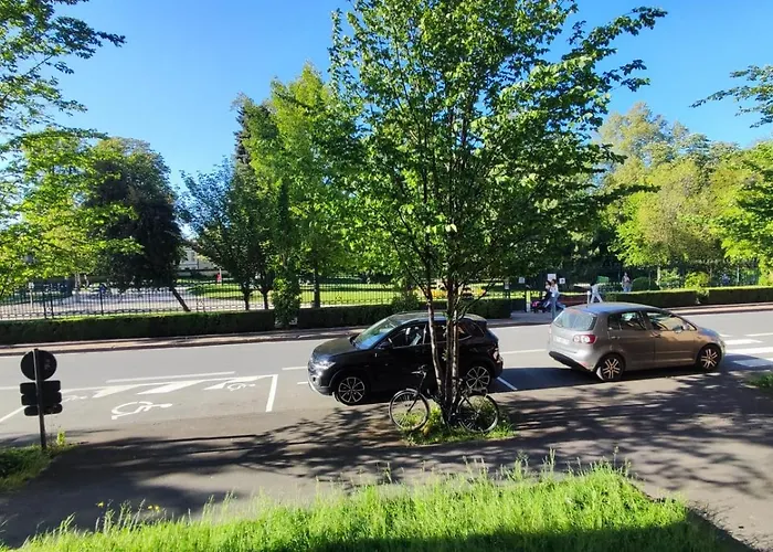 L'albigeoise - Confort - Tout Equipe - Parking Gratuit - 10 Min A Pied Du Centre-ville - Proche Gare - Universite - Vue Parc - Fibre דירה